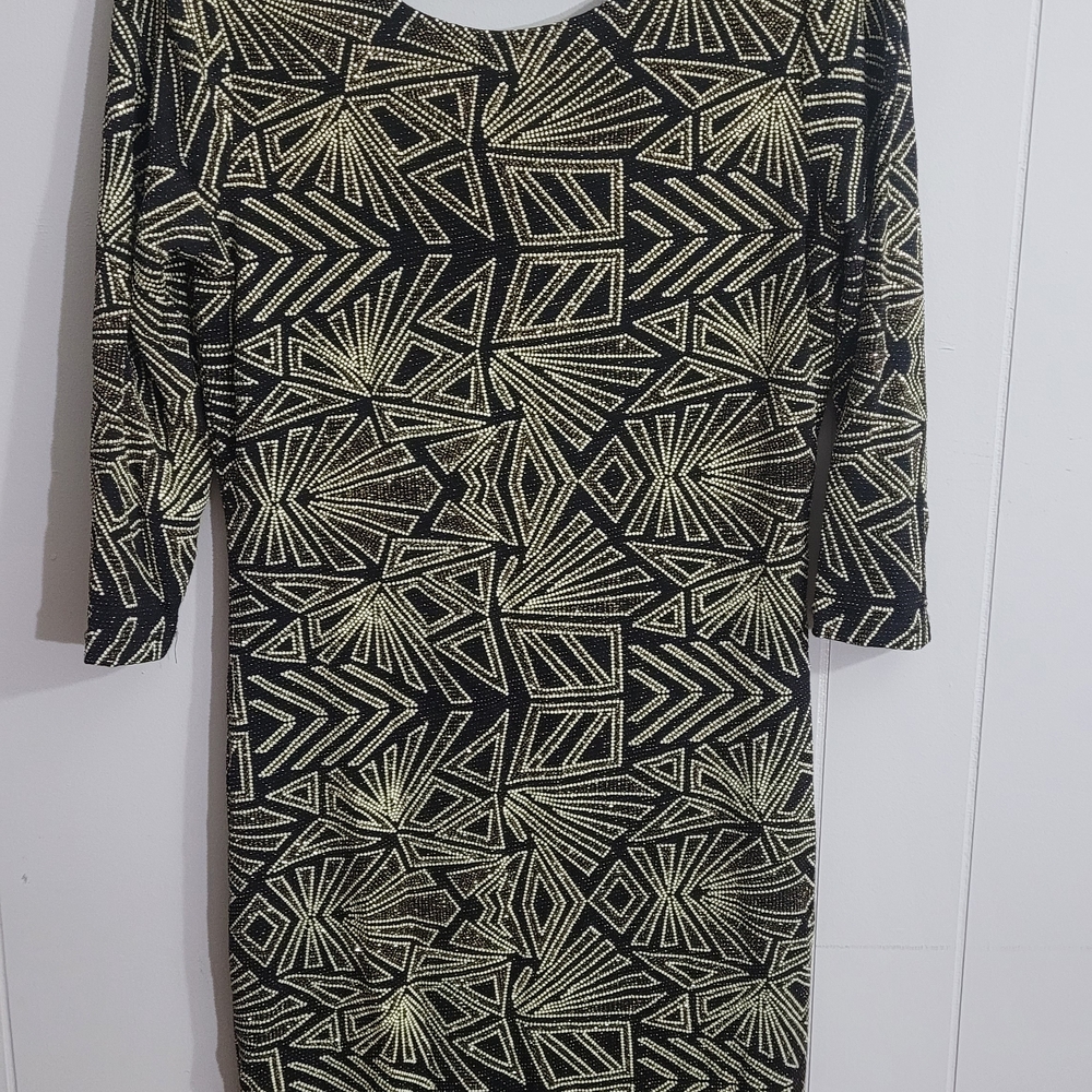 Elegant Black and Gold Geometric Dress